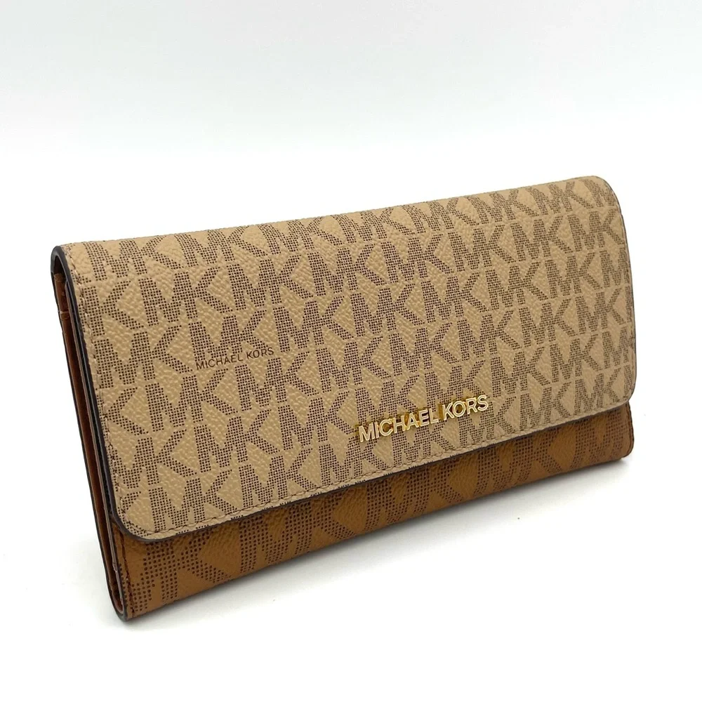 Michael Kors Large Trifold Wallet - Picture 1 of 7